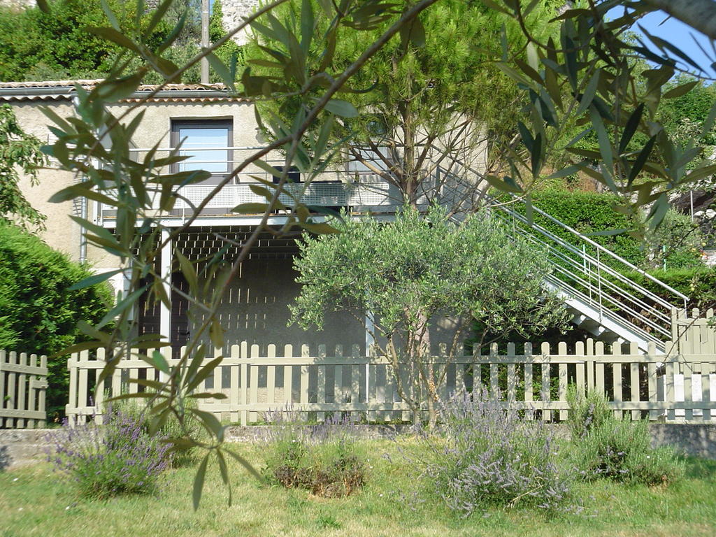 德佩佩艾米利安住宿加早餐旅馆 Chomérac 外观 照片