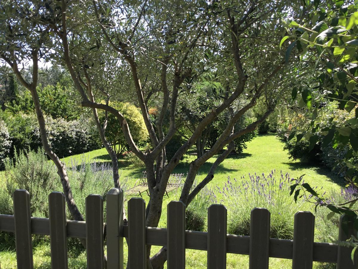 德佩佩艾米利安住宿加早餐旅馆 Chomérac 外观 照片
